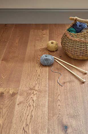 salcombe-riviero-oak-lifestyle